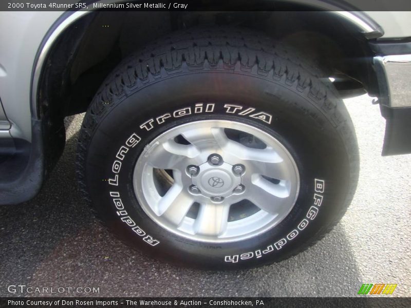 Millennium Silver Metallic / Gray 2000 Toyota 4Runner SR5