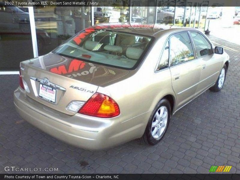 Desert Sand Metallic / Ivory 2002 Toyota Avalon XLS