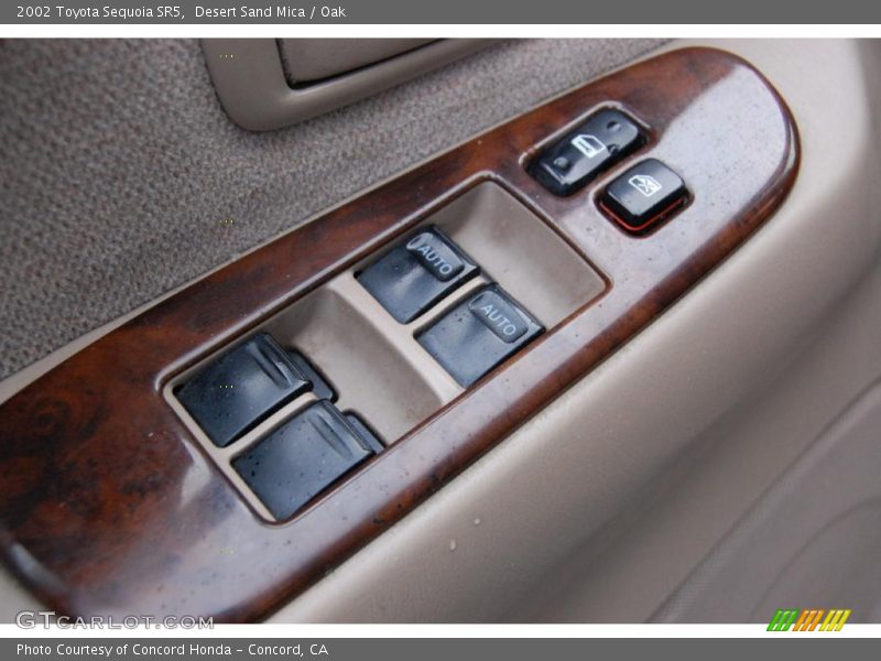 Desert Sand Mica / Oak 2002 Toyota Sequoia SR5