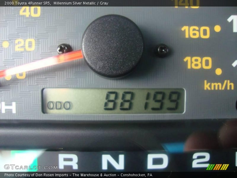 Millennium Silver Metallic / Gray 2000 Toyota 4Runner SR5