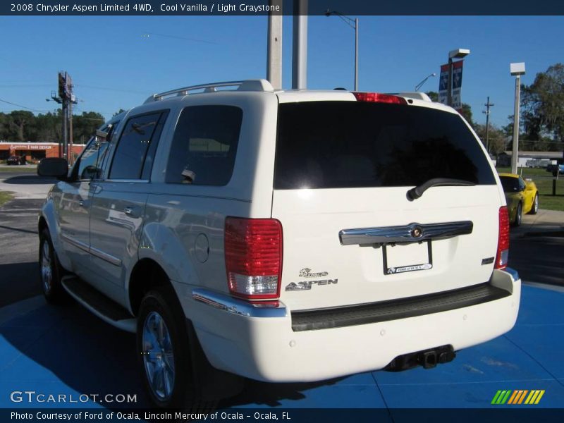 Cool Vanilla / Light Graystone 2008 Chrysler Aspen Limited 4WD