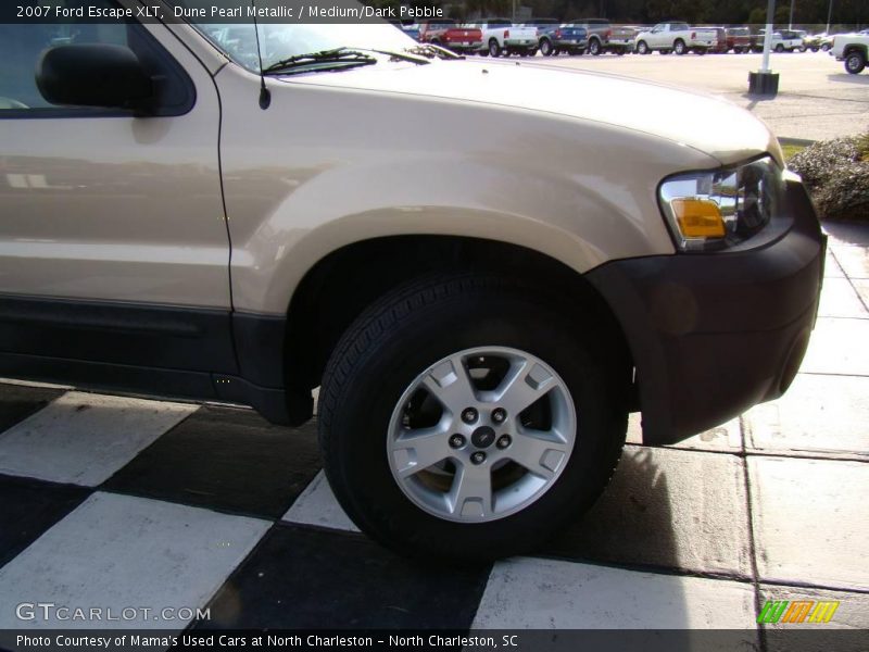 Dune Pearl Metallic / Medium/Dark Pebble 2007 Ford Escape XLT