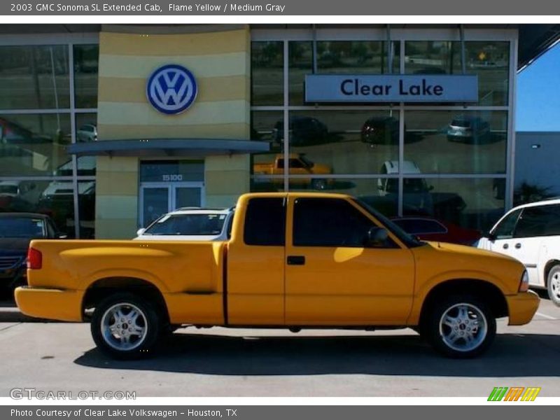 Flame Yellow / Medium Gray 2003 GMC Sonoma SL Extended Cab