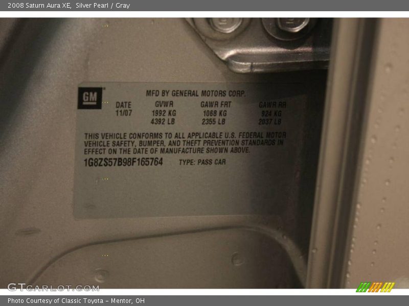 Silver Pearl / Gray 2008 Saturn Aura XE