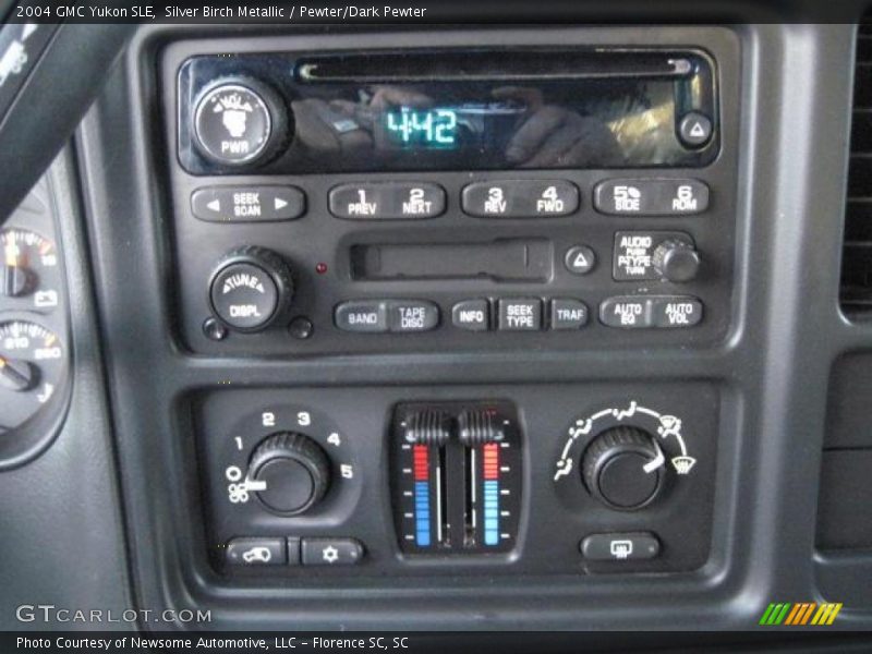 Silver Birch Metallic / Pewter/Dark Pewter 2004 GMC Yukon SLE