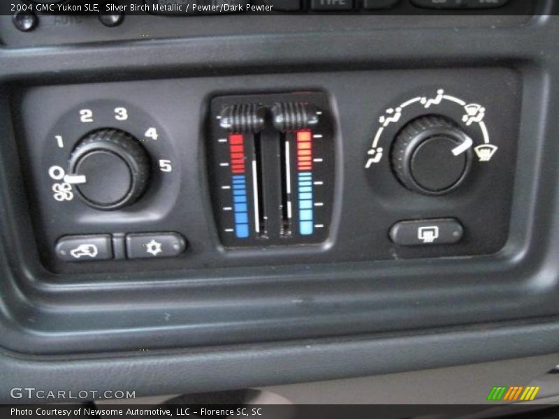 Silver Birch Metallic / Pewter/Dark Pewter 2004 GMC Yukon SLE