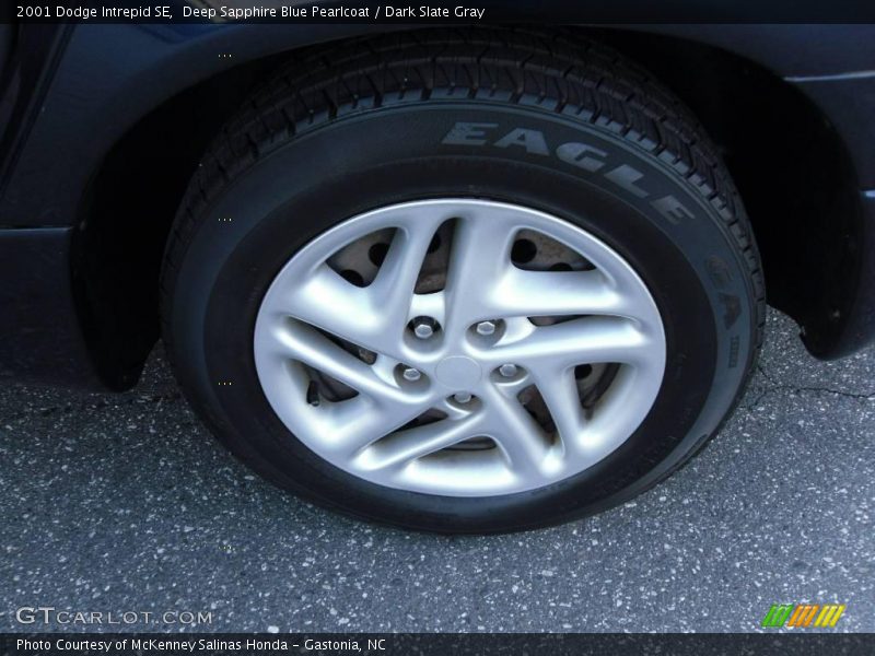 Deep Sapphire Blue Pearlcoat / Dark Slate Gray 2001 Dodge Intrepid SE