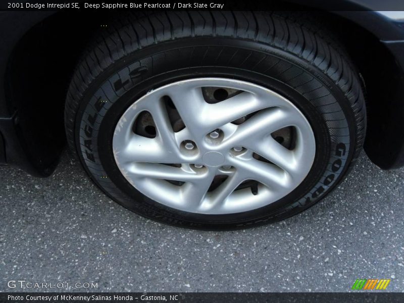 Deep Sapphire Blue Pearlcoat / Dark Slate Gray 2001 Dodge Intrepid SE