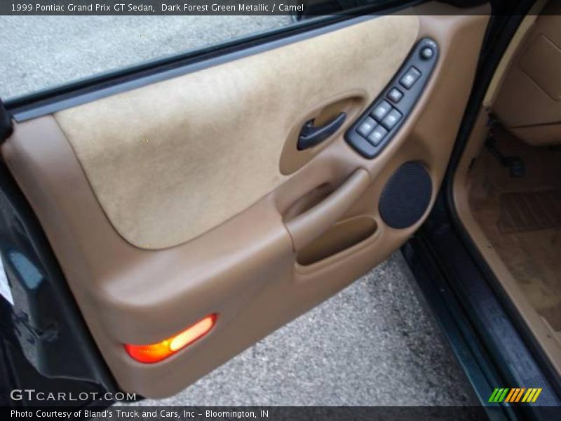 Dark Forest Green Metallic / Camel 1999 Pontiac Grand Prix GT Sedan