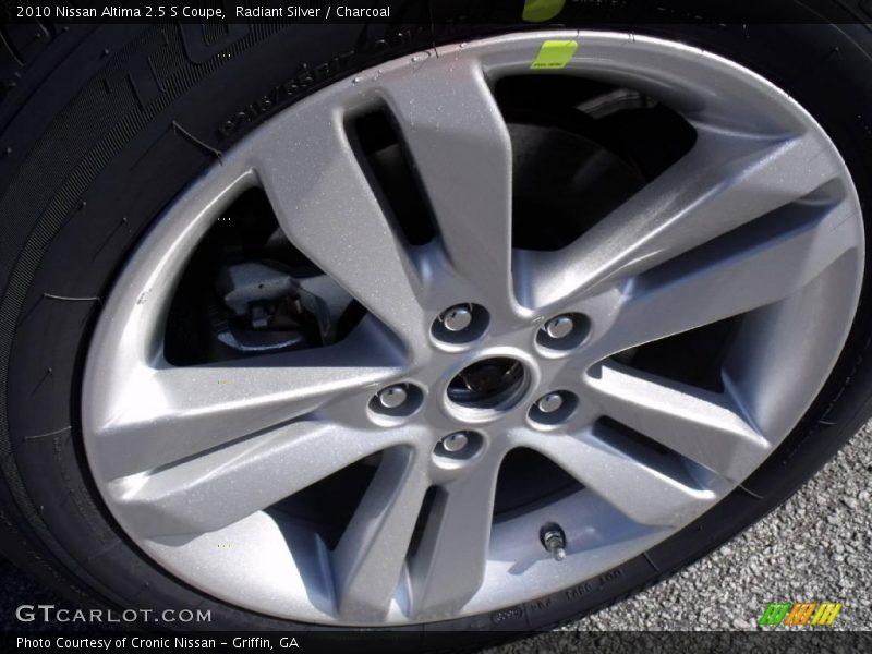 Radiant Silver / Charcoal 2010 Nissan Altima 2.5 S Coupe
