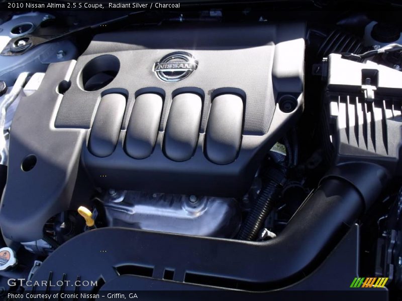 Radiant Silver / Charcoal 2010 Nissan Altima 2.5 S Coupe