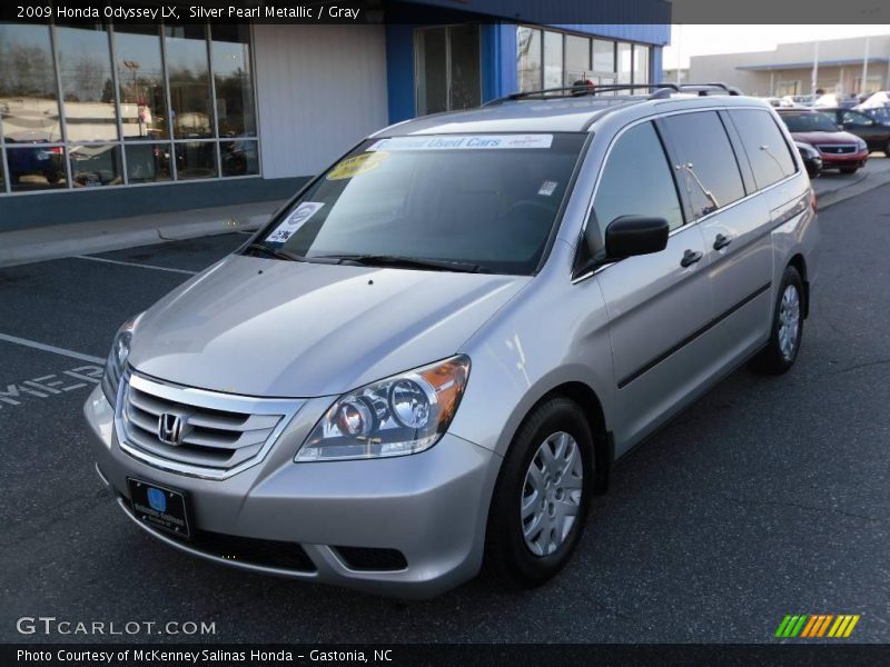 Silver Pearl Metallic / Gray 2009 Honda Odyssey LX