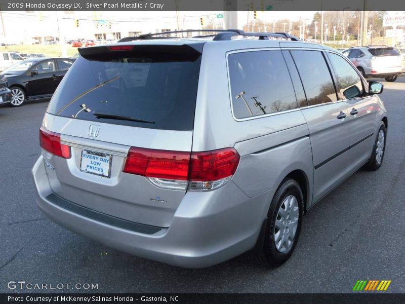 Silver Pearl Metallic / Gray 2009 Honda Odyssey LX