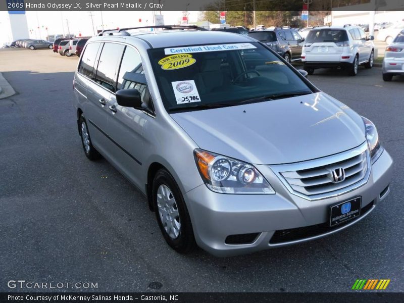 Silver Pearl Metallic / Gray 2009 Honda Odyssey LX