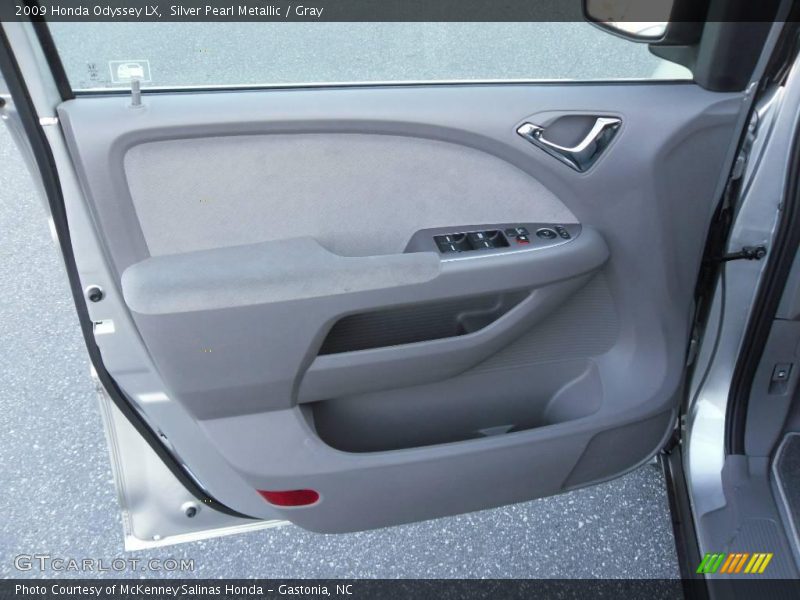 Silver Pearl Metallic / Gray 2009 Honda Odyssey LX