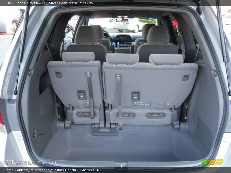 Silver Pearl Metallic / Gray 2009 Honda Odyssey LX