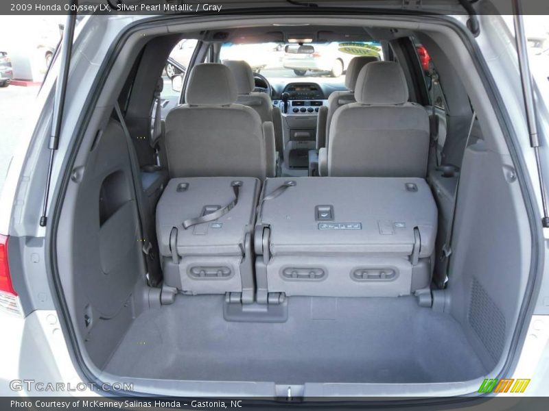 Silver Pearl Metallic / Gray 2009 Honda Odyssey LX