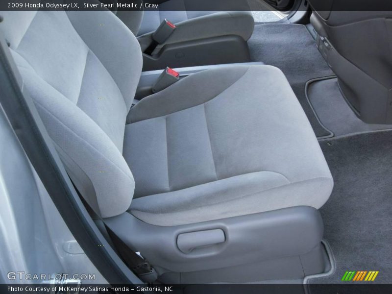 Silver Pearl Metallic / Gray 2009 Honda Odyssey LX