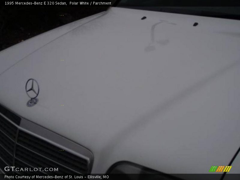 Polar White / Parchment 1995 Mercedes-Benz E 320 Sedan