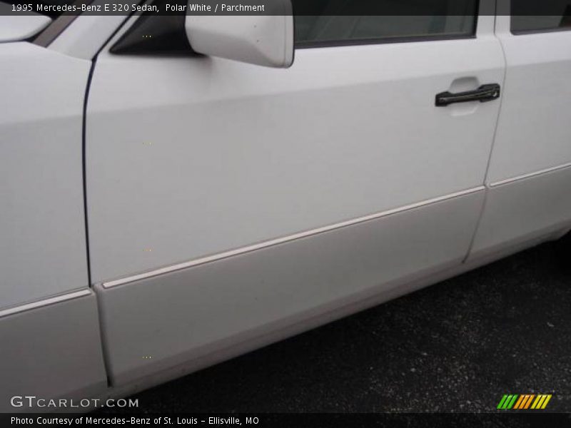 Polar White / Parchment 1995 Mercedes-Benz E 320 Sedan