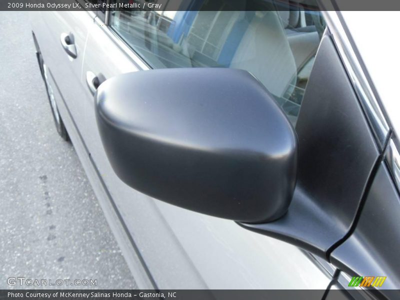 Silver Pearl Metallic / Gray 2009 Honda Odyssey LX