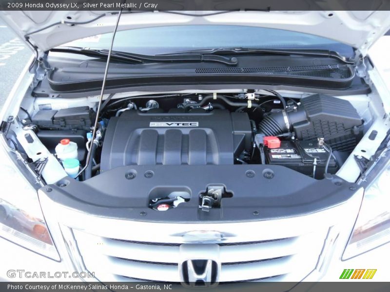 Silver Pearl Metallic / Gray 2009 Honda Odyssey LX