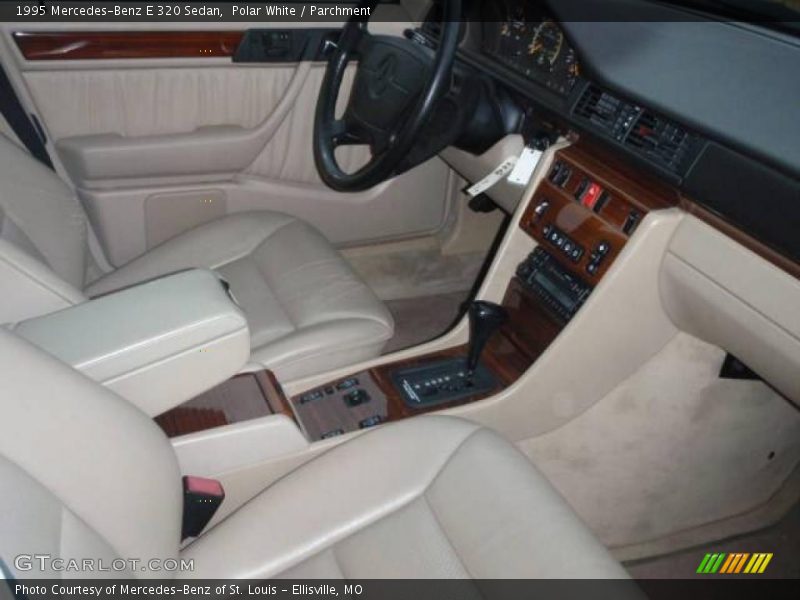 Polar White / Parchment 1995 Mercedes-Benz E 320 Sedan