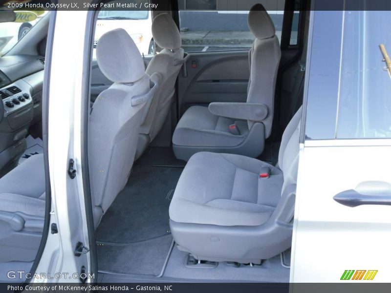 Silver Pearl Metallic / Gray 2009 Honda Odyssey LX