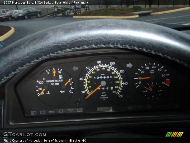 Polar White / Parchment 1995 Mercedes-Benz E 320 Sedan