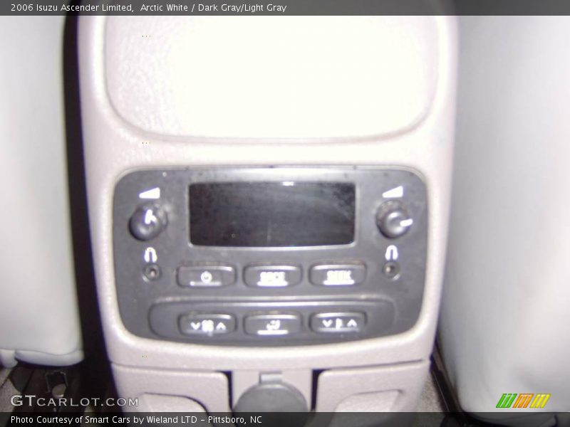 Arctic White / Dark Gray/Light Gray 2006 Isuzu Ascender Limited