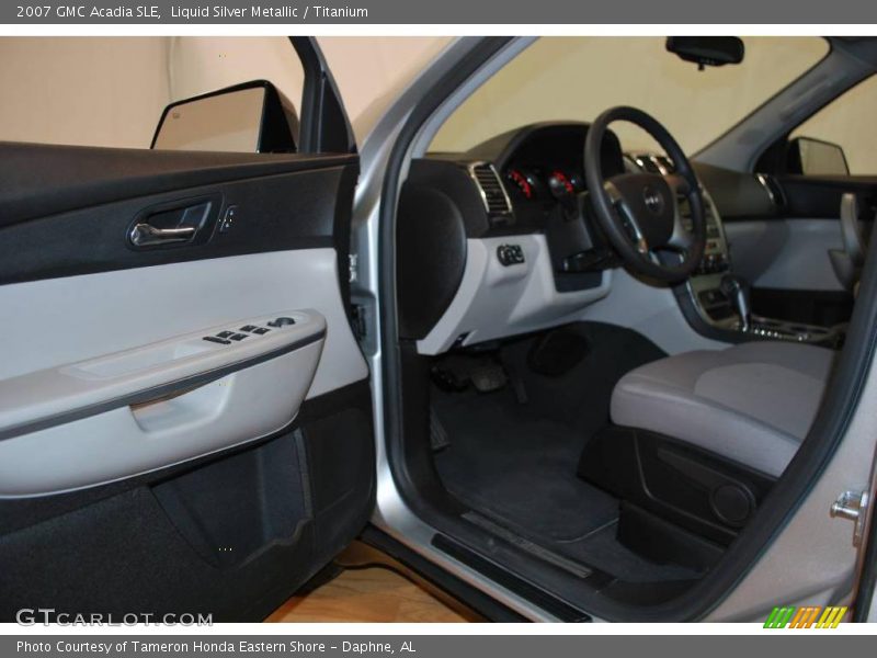 Liquid Silver Metallic / Titanium 2007 GMC Acadia SLE