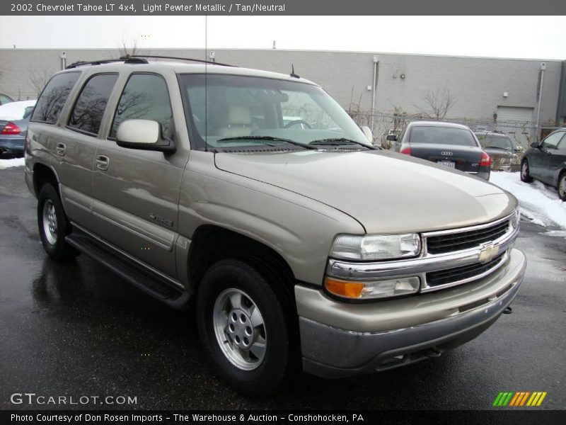 Light Pewter Metallic / Tan/Neutral 2002 Chevrolet Tahoe LT 4x4