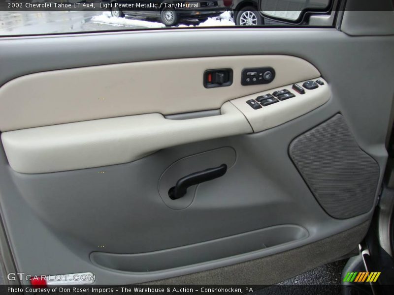 Light Pewter Metallic / Tan/Neutral 2002 Chevrolet Tahoe LT 4x4