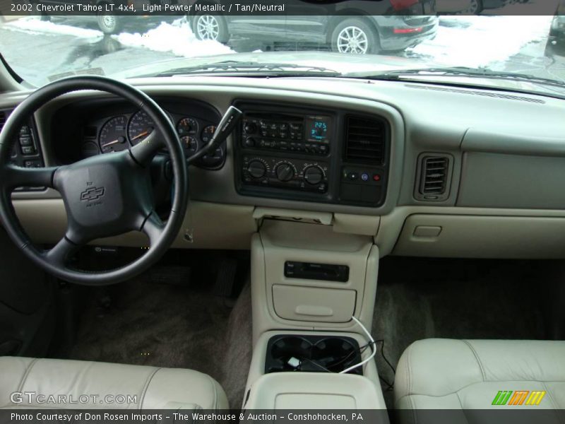 Light Pewter Metallic / Tan/Neutral 2002 Chevrolet Tahoe LT 4x4
