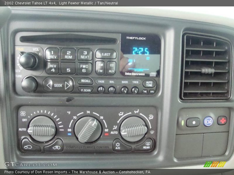 Light Pewter Metallic / Tan/Neutral 2002 Chevrolet Tahoe LT 4x4