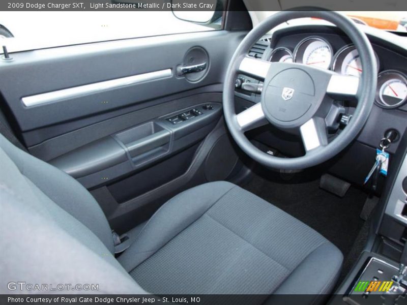 Light Sandstone Metallic / Dark Slate Gray 2009 Dodge Charger SXT