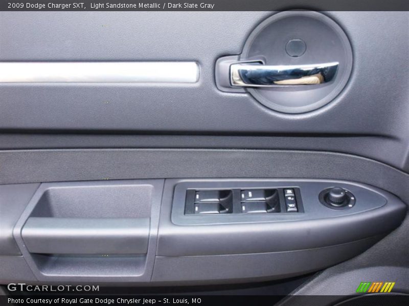Light Sandstone Metallic / Dark Slate Gray 2009 Dodge Charger SXT