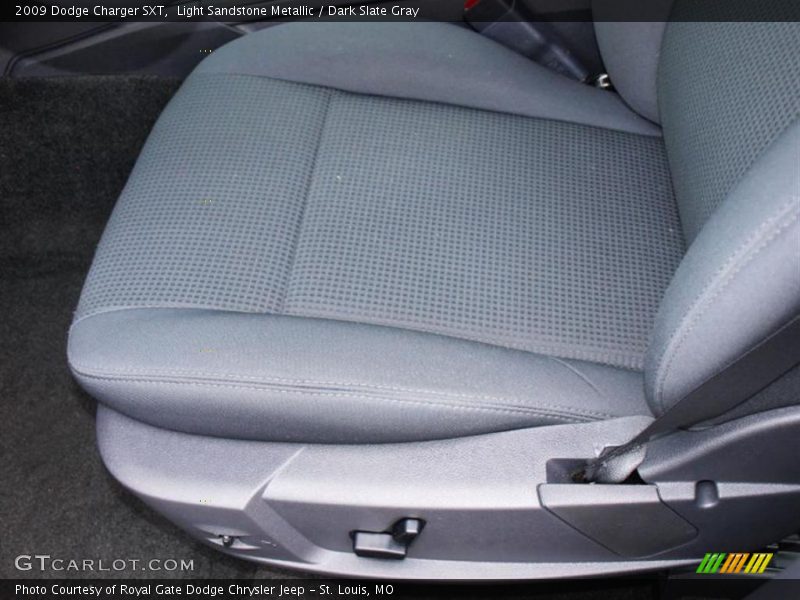 Light Sandstone Metallic / Dark Slate Gray 2009 Dodge Charger SXT