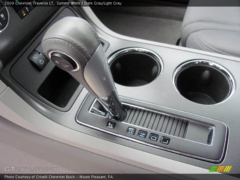 Summit White / Dark Gray/Light Gray 2009 Chevrolet Traverse LT