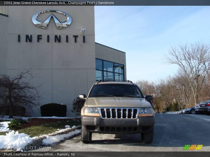 Champagne Pearl / Sandstone 2001 Jeep Grand Cherokee Laredo 4x4