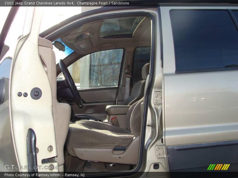 Champagne Pearl / Sandstone 2001 Jeep Grand Cherokee Laredo 4x4