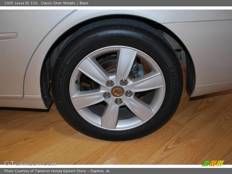 Classic Silver Metallic / Black 2005 Lexus ES 330