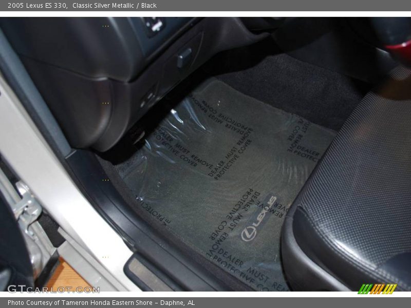 Classic Silver Metallic / Black 2005 Lexus ES 330