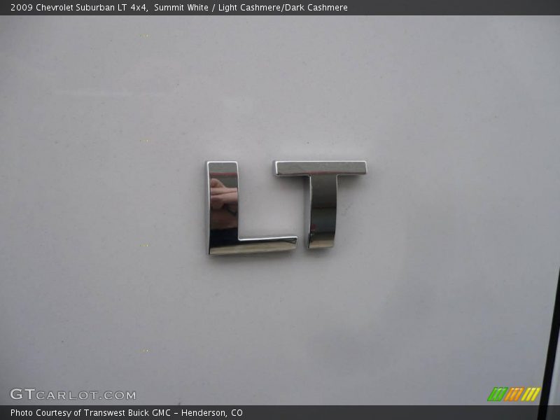 Summit White / Light Cashmere/Dark Cashmere 2009 Chevrolet Suburban LT 4x4
