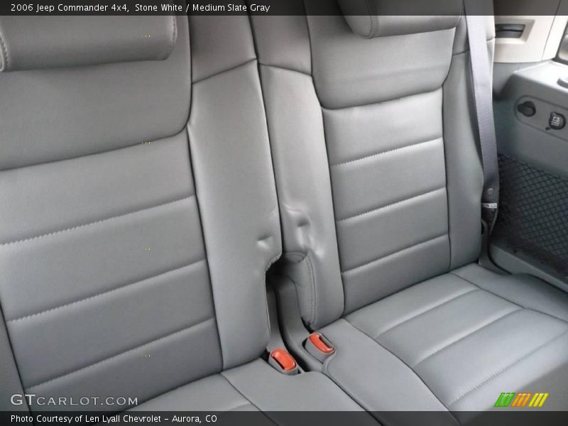 Stone White / Medium Slate Gray 2006 Jeep Commander 4x4