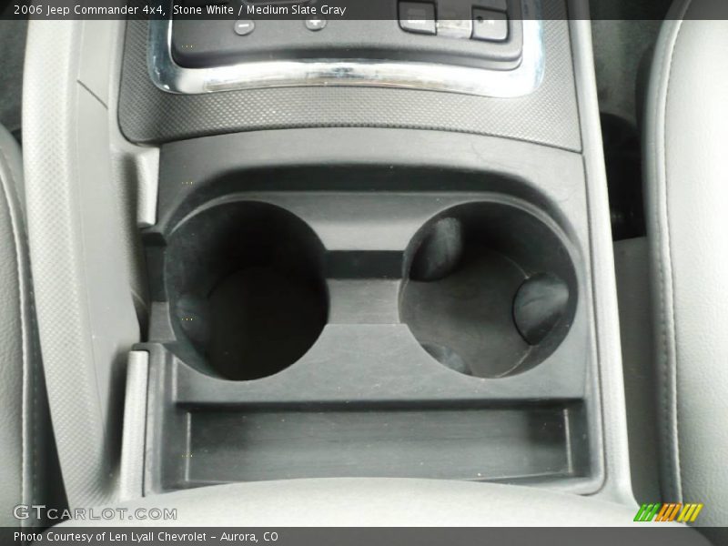 Stone White / Medium Slate Gray 2006 Jeep Commander 4x4