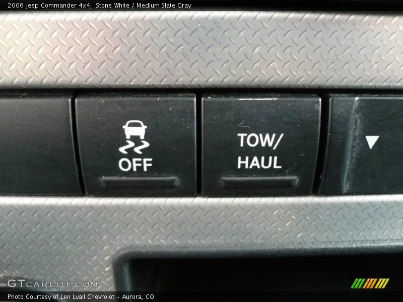 Stone White / Medium Slate Gray 2006 Jeep Commander 4x4