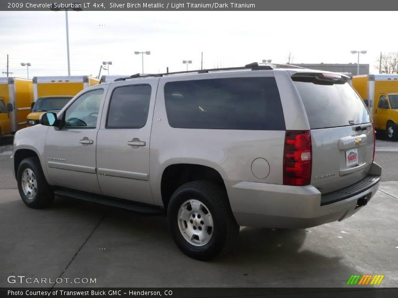 Silver Birch Metallic / Light Titanium/Dark Titanium 2009 Chevrolet Suburban LT 4x4