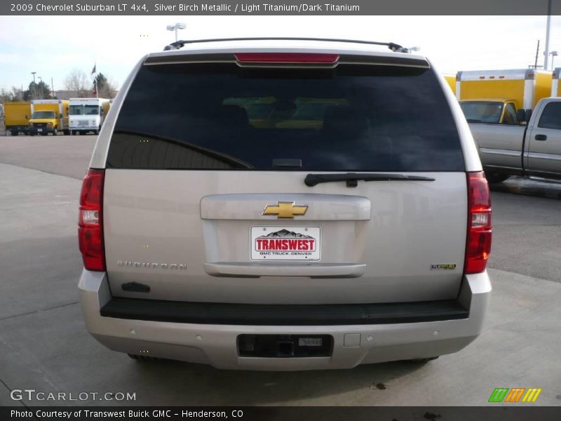 Silver Birch Metallic / Light Titanium/Dark Titanium 2009 Chevrolet Suburban LT 4x4