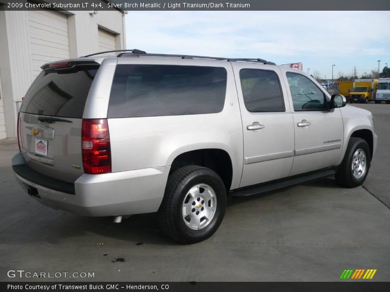 Silver Birch Metallic / Light Titanium/Dark Titanium 2009 Chevrolet Suburban LT 4x4